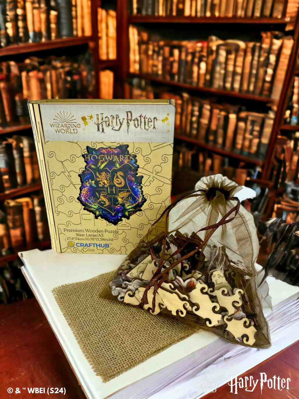 Harry Potter - Hogwarts Crest - Fine Oddities Wooden Jigsaw Puzzle