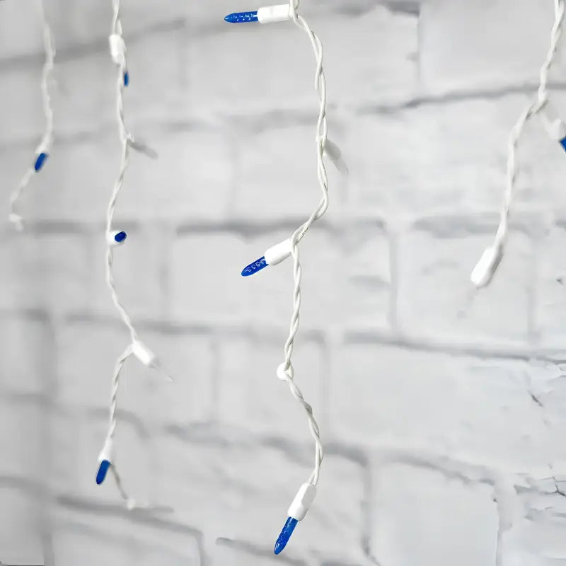 70 M5 Blue, Cool White DreamSpark Slow Fade LED Icicle Lights