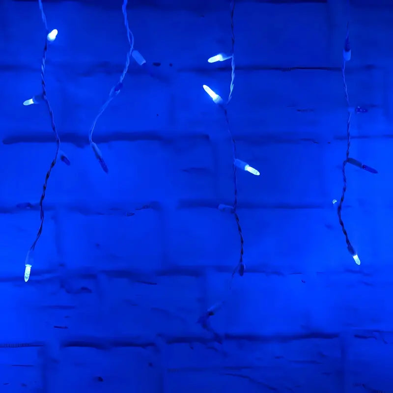 70 M5 Blue DreamSpark Slow Fade LED Icicle Lights