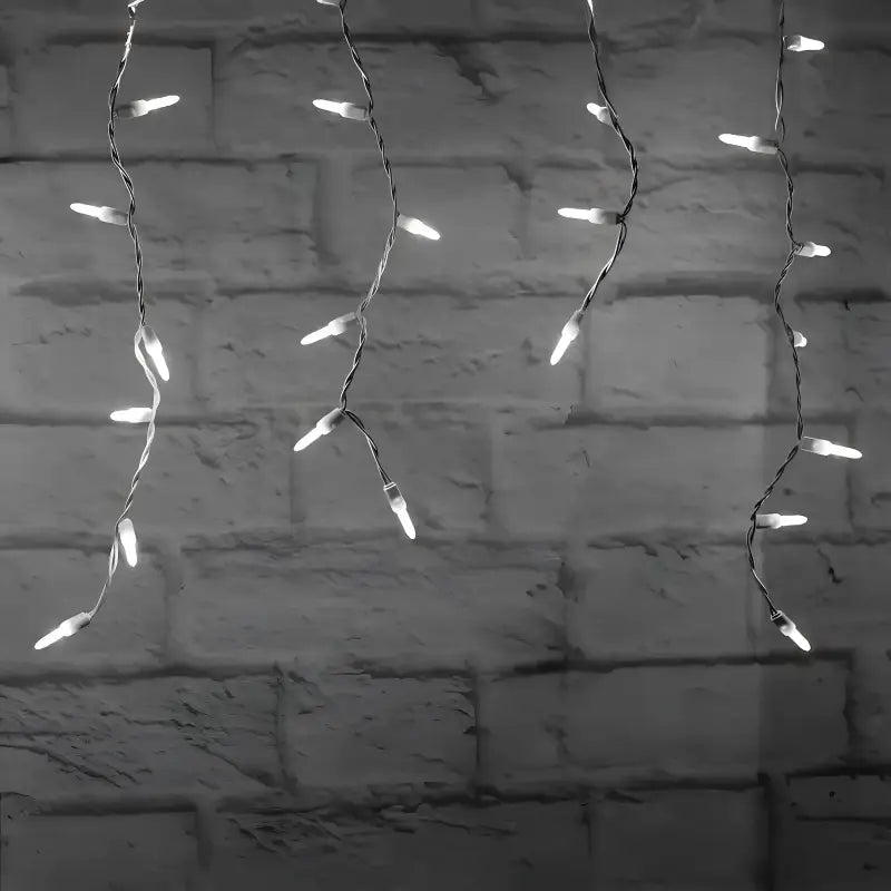 70 M5 Cool White DreamSpark Slow Fade LED Icicle Lights