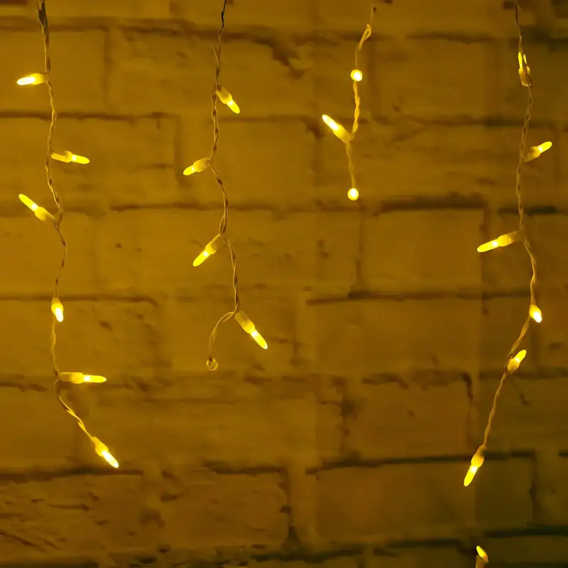 70 M5 Gold DreamSpark Slow Fade LED Icicle Lights