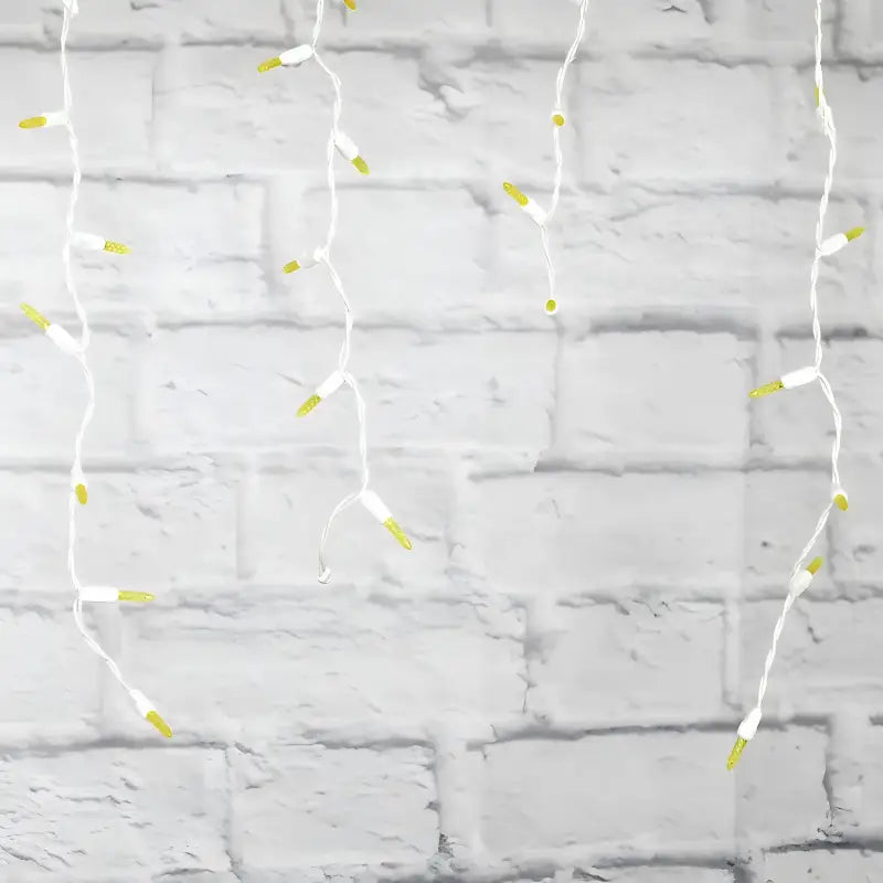 70 M5 Gold LED Icicle Lights
