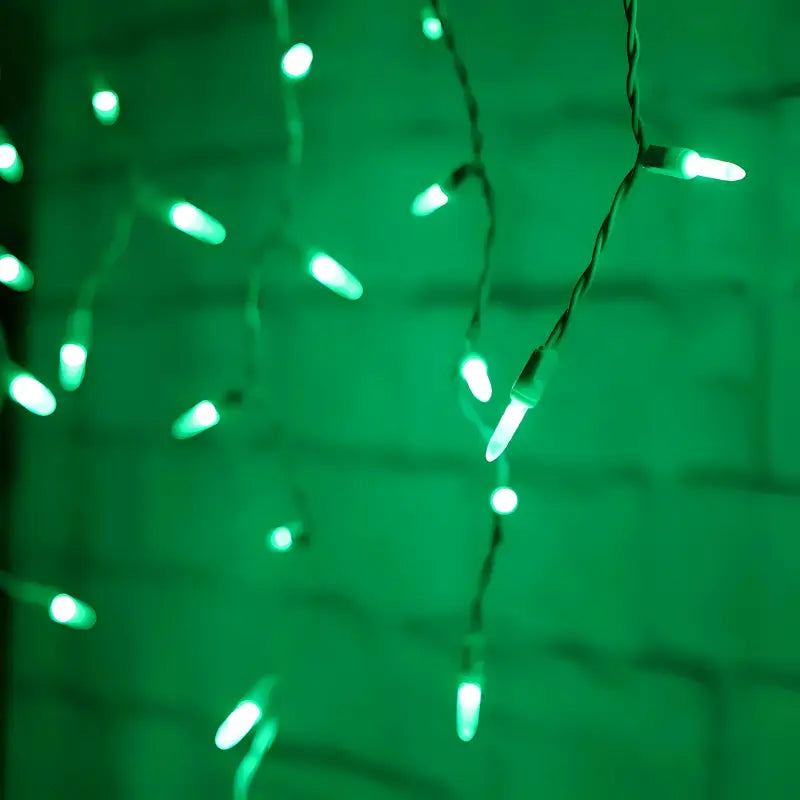 70 M5 Green LED Icicle Lights
