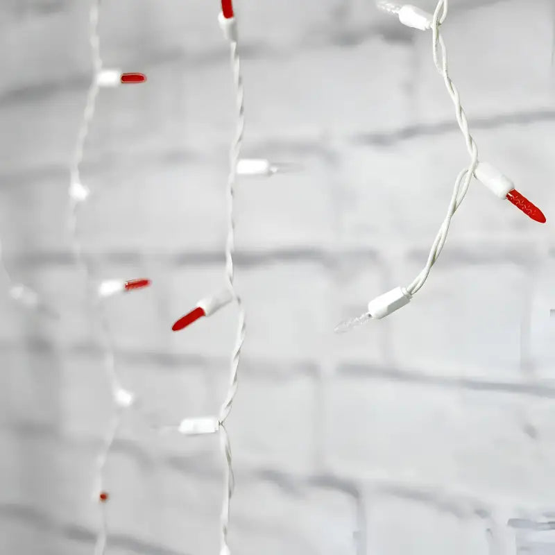 70 M5 Red, Cool White DreamSpark Slow Fade LED Icicle Lights