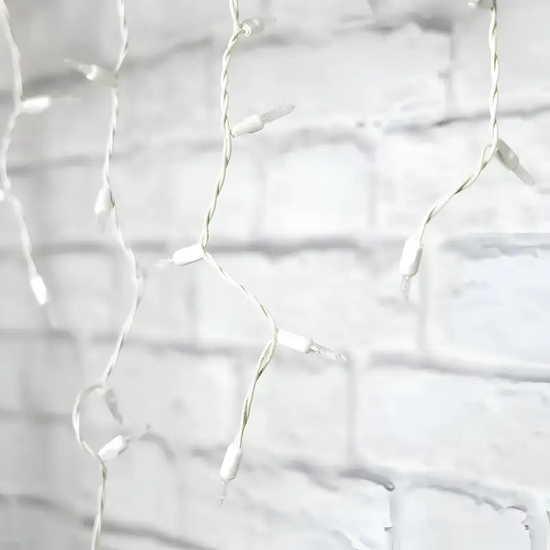 70 M5 Warm White LED Icicle Lights